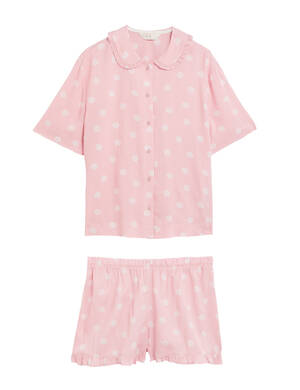 marksandspencer_Sleepwear_Leto2023_T37_1305J_puntikovana kratka pyzamova souprava s motivem musli_ruzova_999Kc.jpg